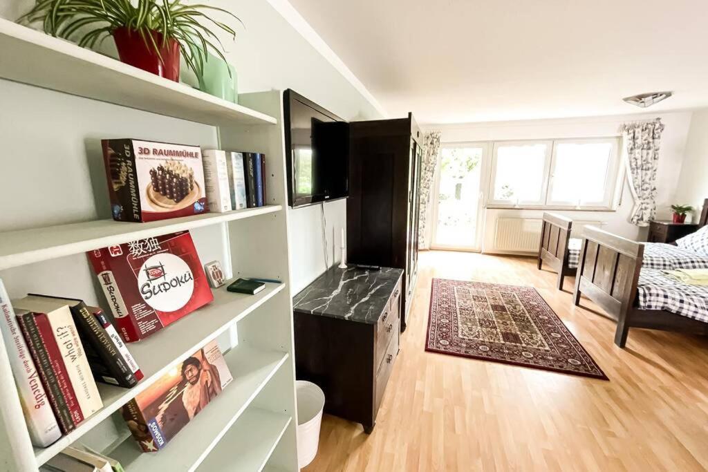 Apartment Am Auensee Mit Grosser Terrasse & Privat-Parkplatz Lipcse Kültér fotó